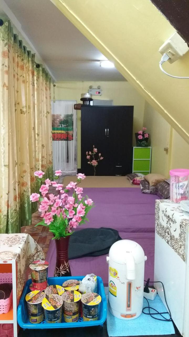 Lucky House Hostel Chiang Mai Buitenkant foto