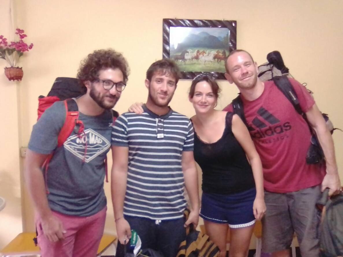 Lucky House Hostel Chiang Mai Buitenkant foto
