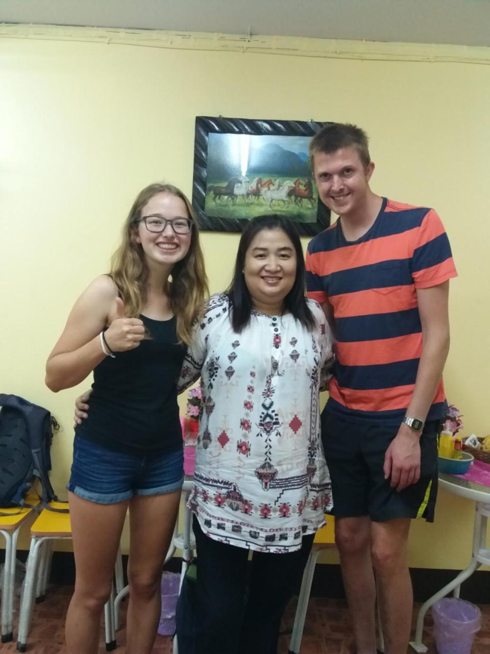 Lucky House Hostel Chiang Mai Buitenkant foto