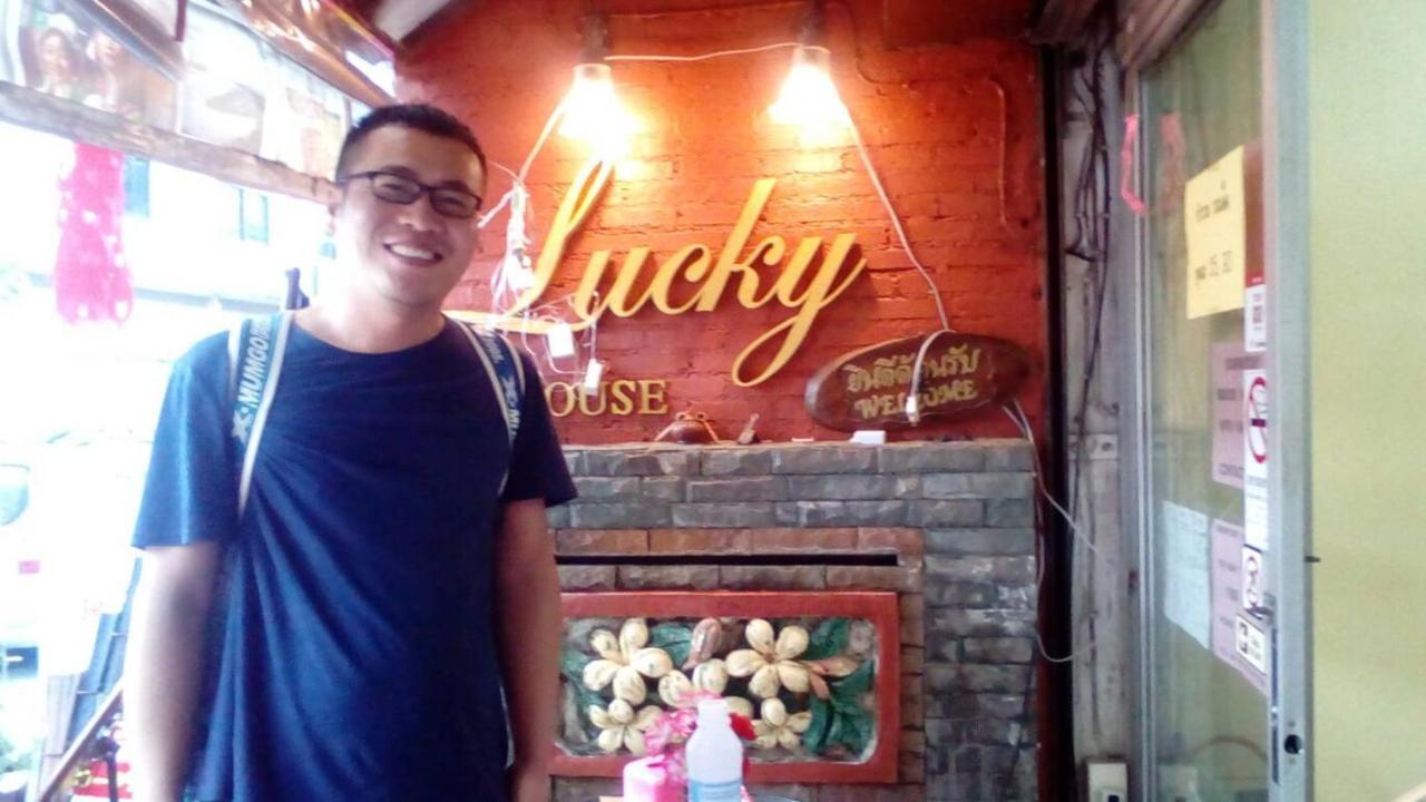 Lucky House Hostel Chiang Mai Buitenkant foto